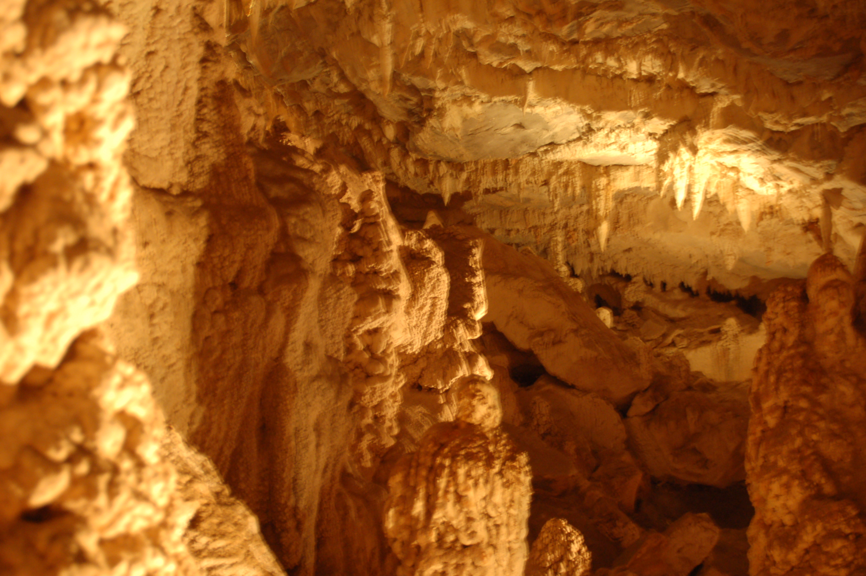 Mulu_caves