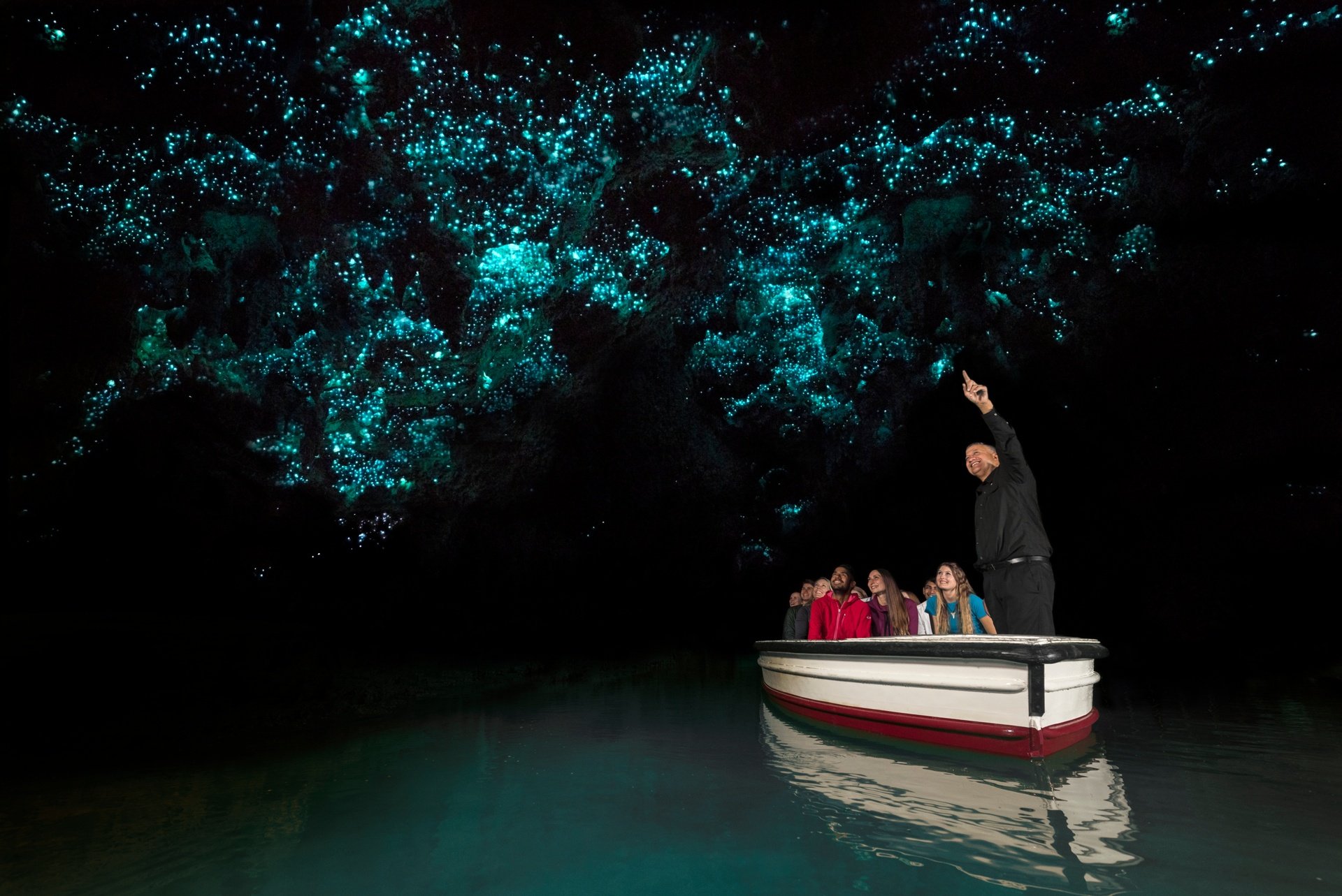 4_Waitomo_Glowworm_Caves_Waikato