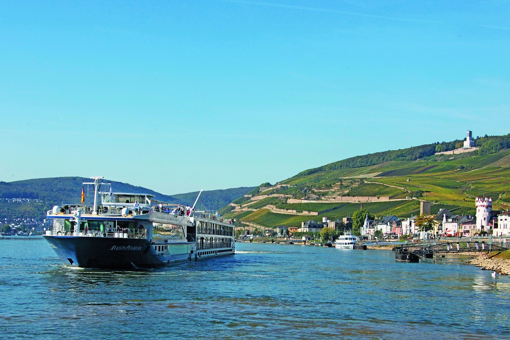 AVAPano_Rhine_2011_022_eg-XL