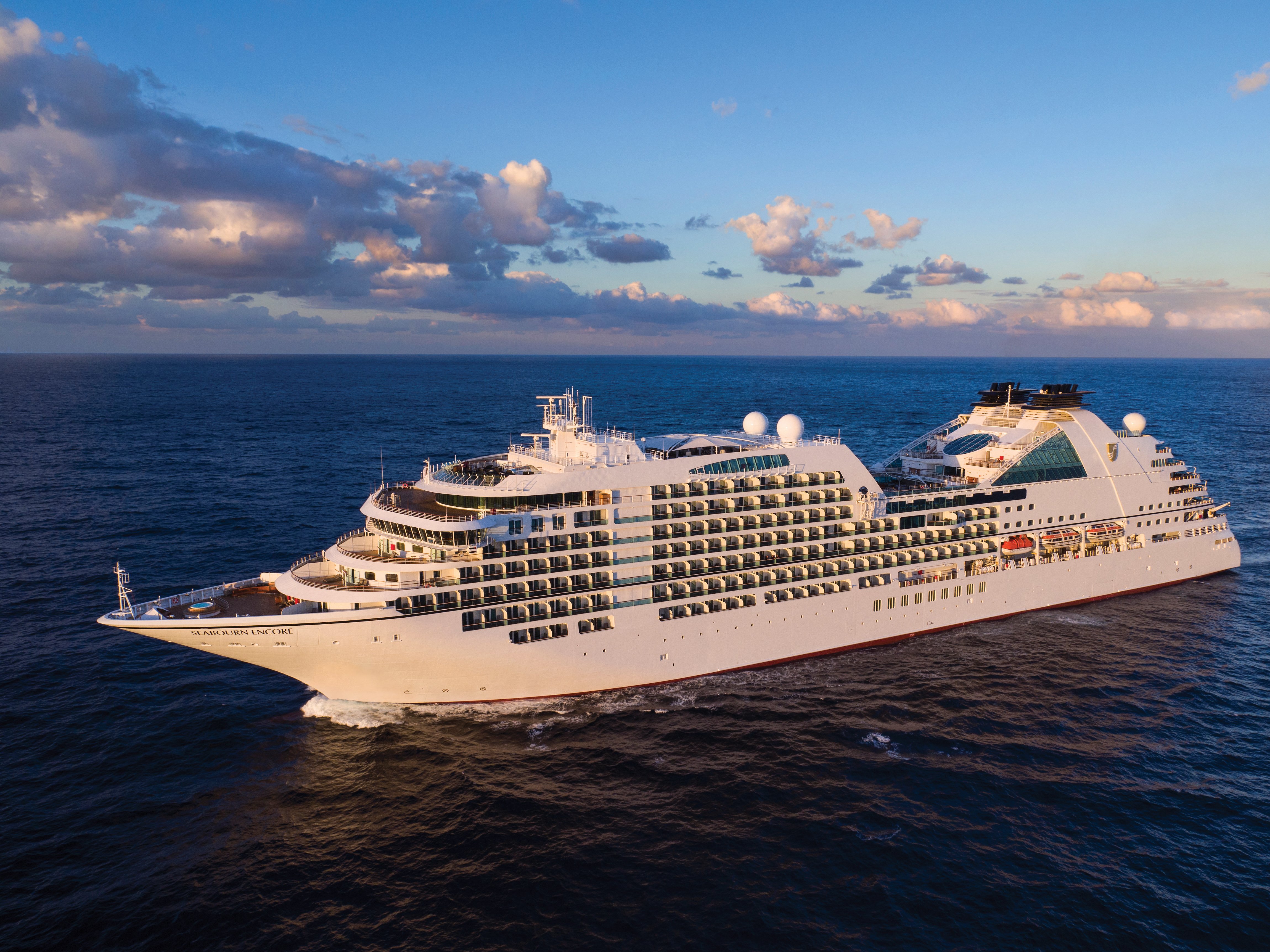 Seabourn_Encore_00Aerial_MV16082F