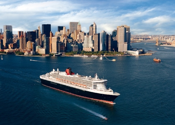 Cunard_queenmary2_shipimage3-399023-edited.jpg