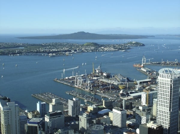 Auckland_Harbour_and_Rangitoto-NZ-Vacation-040100-edited.jpg